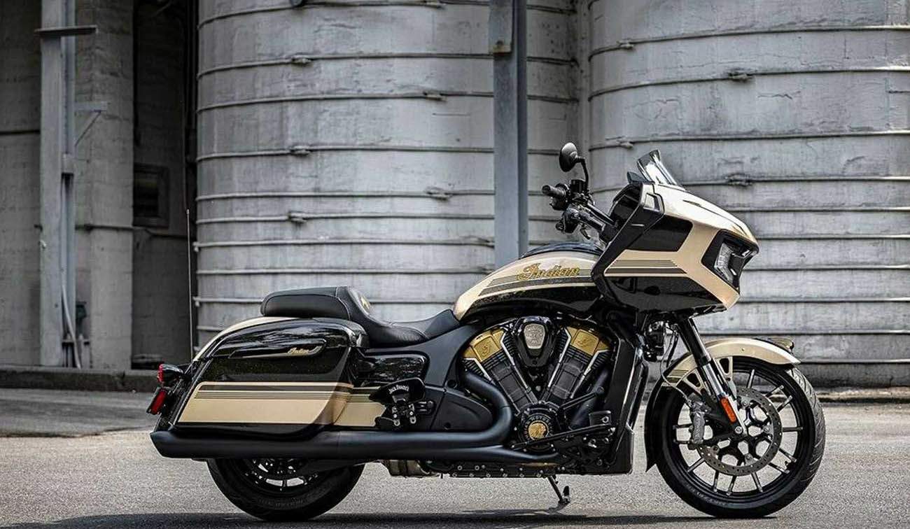 Challenger Dark Horse Jack Daniels Limited Edition (2022)
