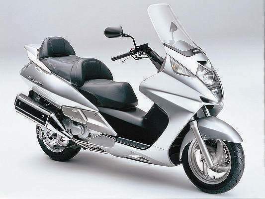 FJS 600 Silver Wing (2010-11)