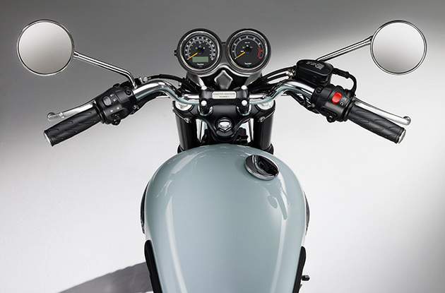 Bonneville Sixty S.E. (2010)