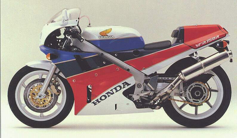 RC 30 (1990)
