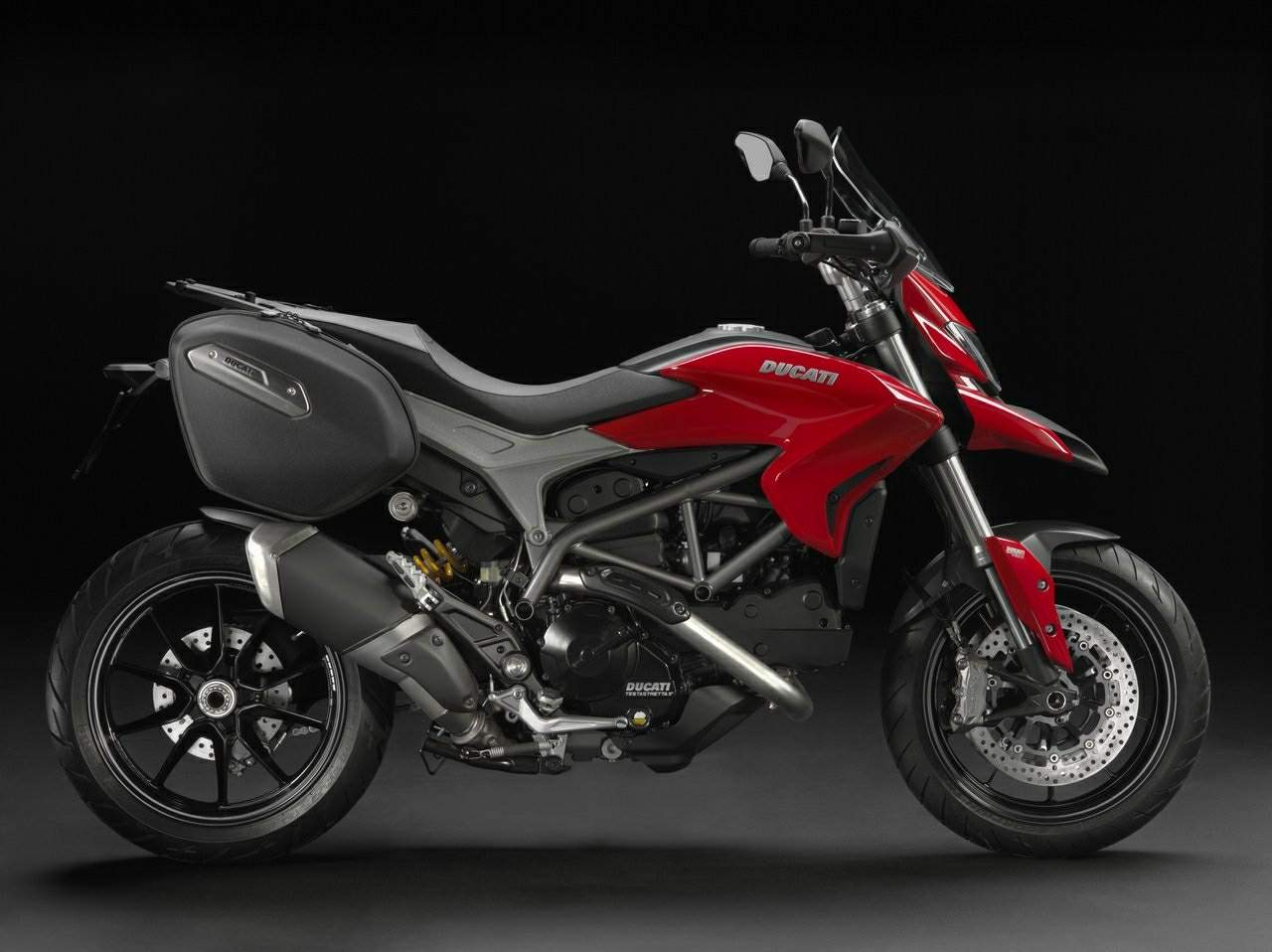 Hyperstrada 820 (2015)