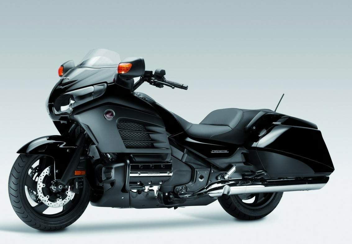 GL 1800 F6B Gold WingDelux (2017)