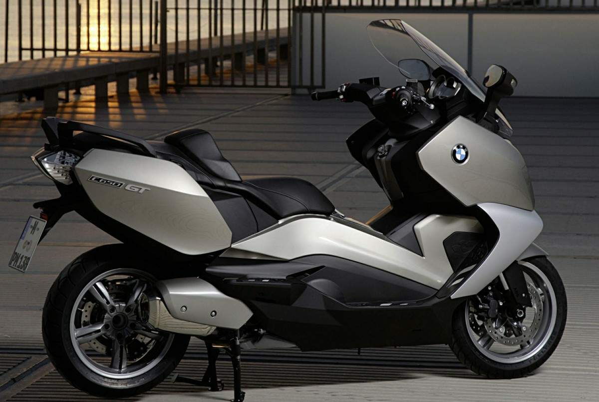 C 600 Sport ()