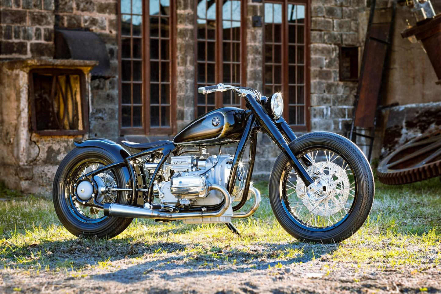 Concept R ()