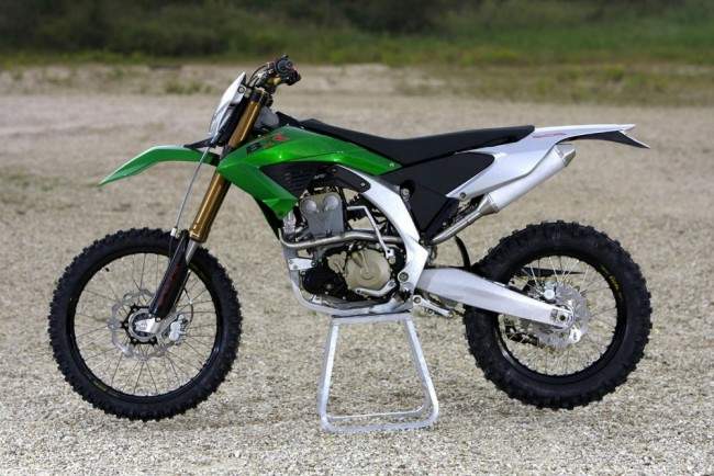 BX 449 Cross (2008)