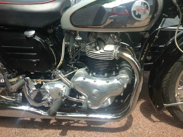 Dominator 77 (1957-58)