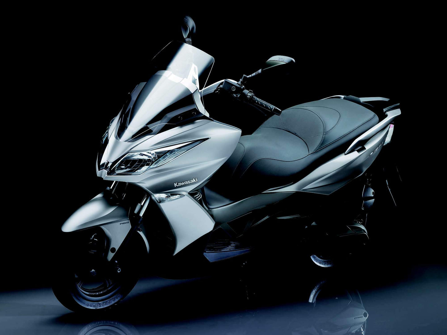 J 300 (2014-)