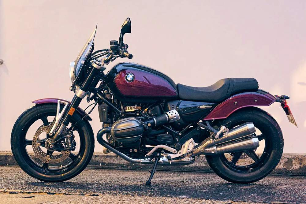 R 12 Cruiser ()