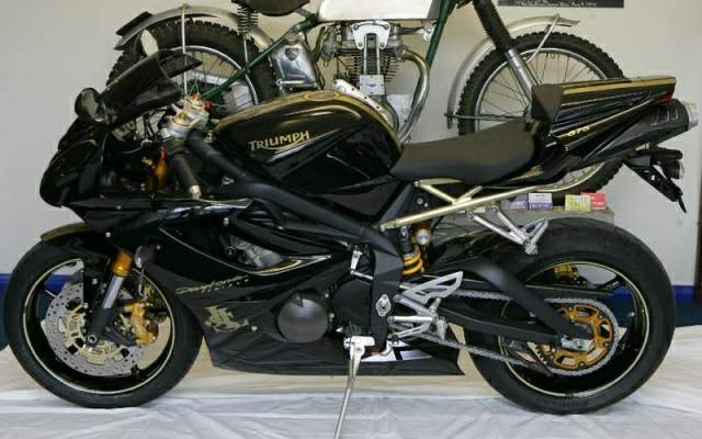 Daytona 675 JPS Limited Edition (2007)
