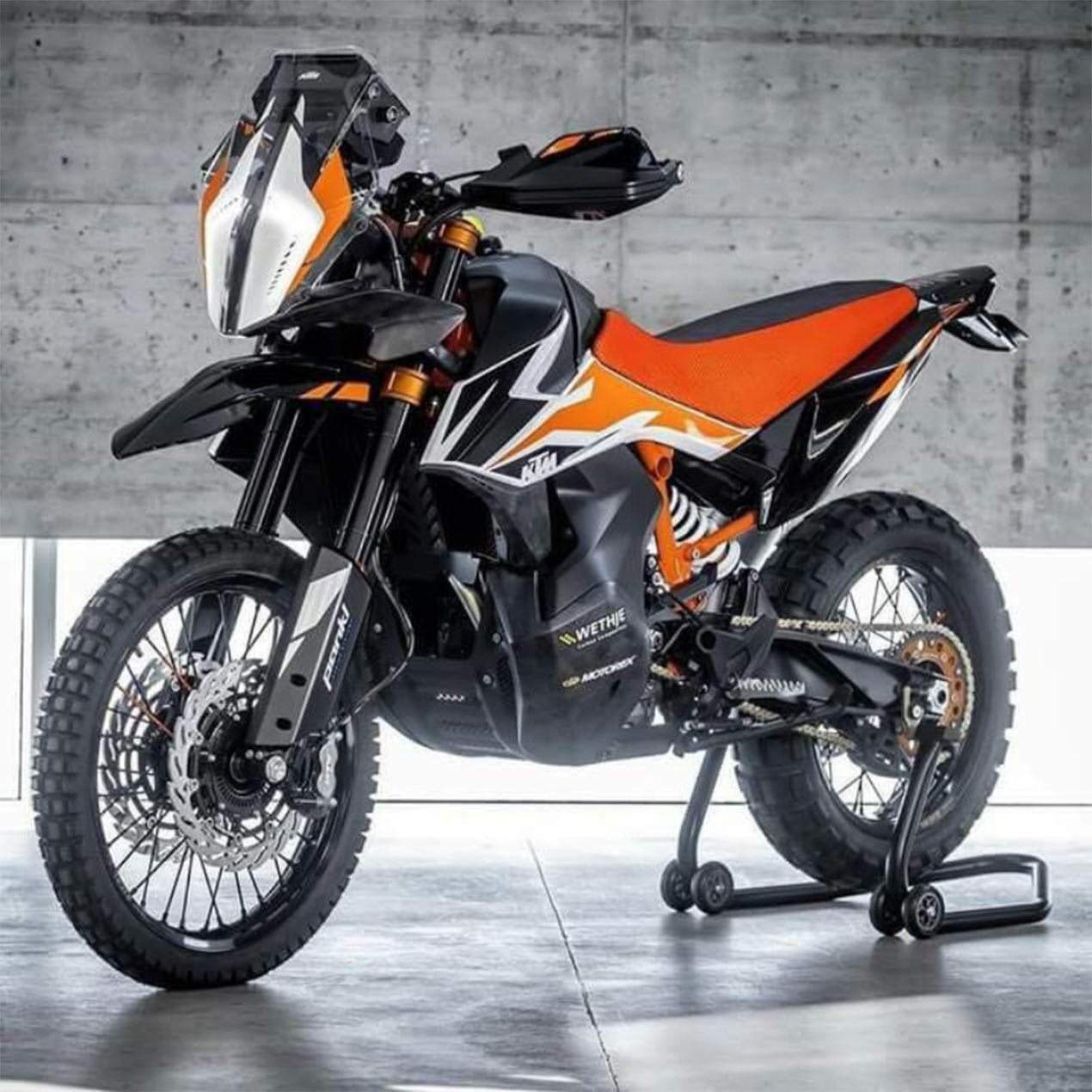 790 Adventure R Concept (2017)