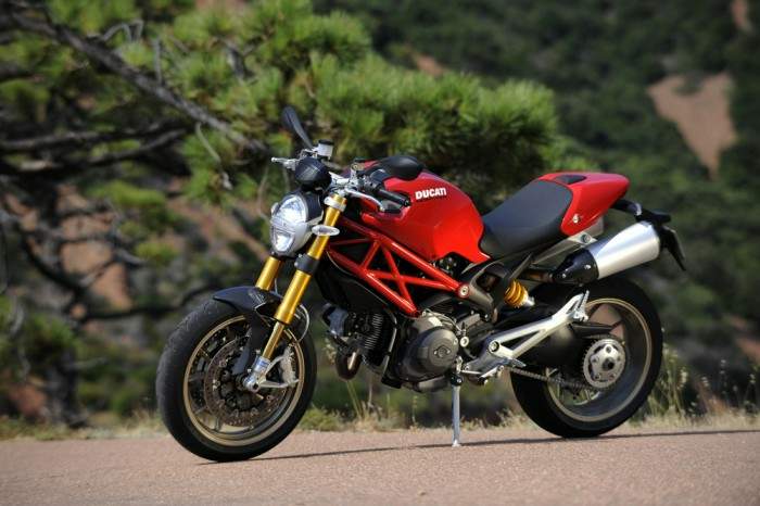 Monster 1100S (2011)