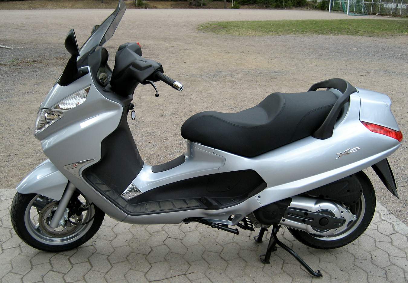 X8 400 (2007)