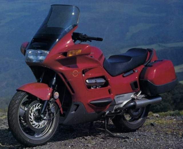ST 1100 Pan European (2001-02)