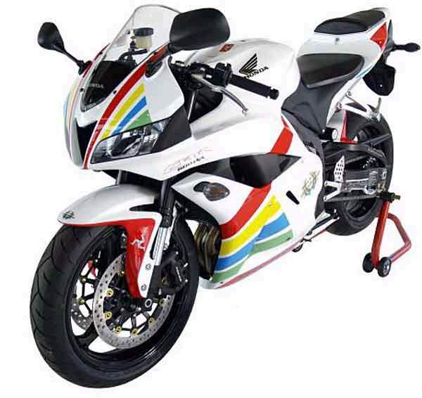 CBR 600RR Ian Hutchinson TT Replica (2009)