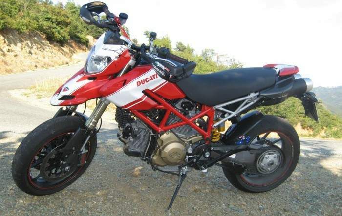 Hypermotard 1100S Troy Replica (2010)