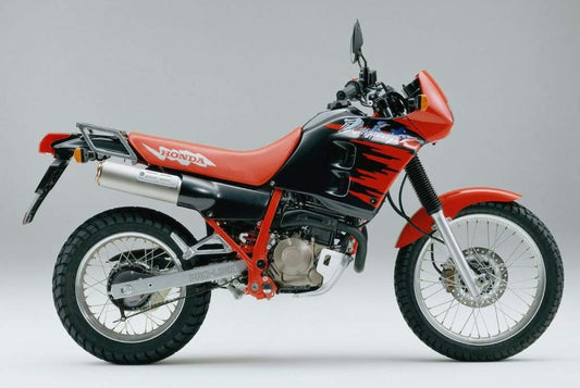 NX 250 Dominator ()